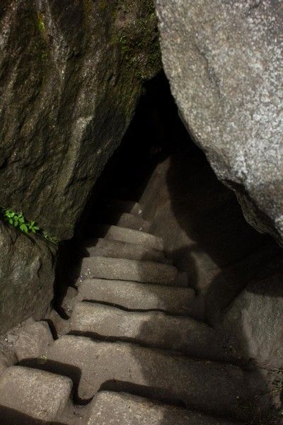 escaleras de acceso a huayna picchu